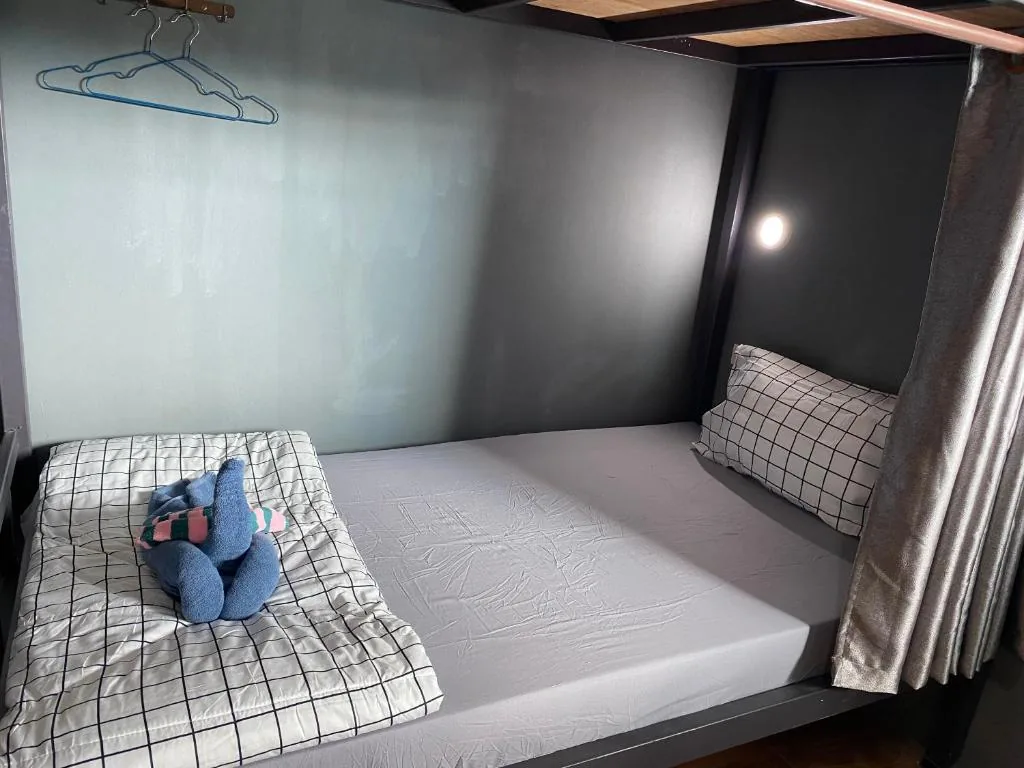 Bed in 10-Bed Mixed Dormitory Room — The View Hostel