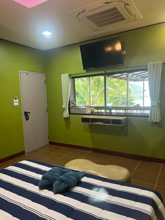 Deluxe Double Room with Sea View — The View Hostel
